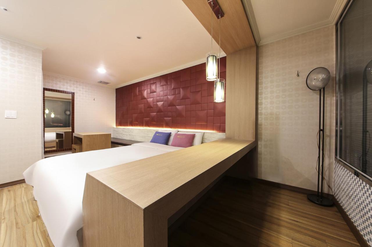Central Hotel Changwon Exterior foto