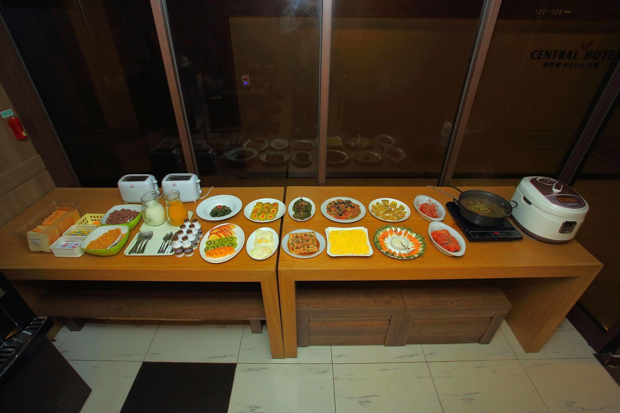 Central Hotel Changwon Exterior foto
